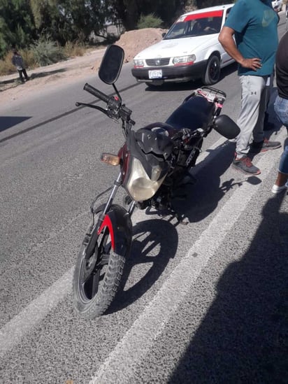 Las unidades siniestradas fueron retiradas del lugar con la ayuda de una grúa y enviadas a un corralón. (EL SIGLO DE TORREÓN)