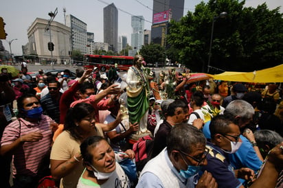 Debido a la pandemia por COVID-19, el Gobierno de la Ciudad de México acordó con las autoridades eclesiásticas del templo de San Hipólito y San Casiano que la ceremonia anual a San Judas Tadeo del próximo 28 de octubre, se realice de manera virtual. (ARCHIVO)