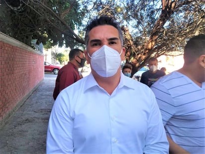 El dirigente nacional añadió que durante esta jornada cívica que se vive en medio de la pandemia por el COVID-19, los filtros sanitarios para contener el virus están siendo eficaces.
(EL SIGLO DE TORREÓN)