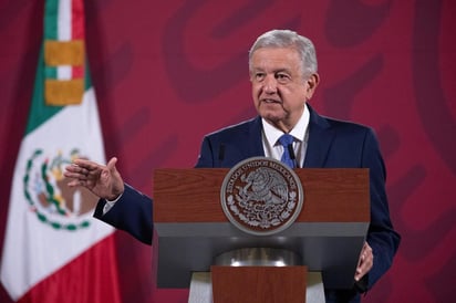 Andrés Manuel López Obrador celebró que la gente de Coahuila e Hidalgo acudió a votar y que no se registró violencia en las elecciones de Hidalgo y Coahuila.
