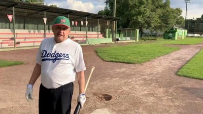 El presidente Andrés Manuel López Obrador, dijo que va con los Dodgers de Los Ángeles, en la Serie Mundial que se disputará a partir de mañana martes, entre el equipo angelino y los Rays de Tampa Bay. (ESPECIAL)