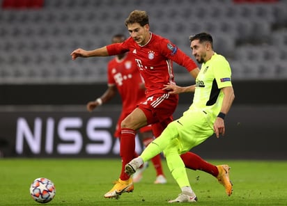 El Bayern Múnich, vigente campeón de Europa, dio un golpe de realidad al torneo y al Atlético de Madrid, que sucumbió 4-0 ante un rival dominador y efectivo, al que le sirvió la primera mitad para sentenciar con goles de Coman y Goretzka y redondeó el triunfo en la segunda por medio de Tolisso y Coman. (ARCHIVO)