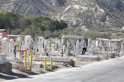 Se ordenó finalmente no permitir visitas de la ciudadanía a los panteones durante los días 31 de octubre y 1 y 2 de noviembre, esto para evitar mayores contagios.