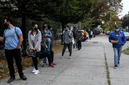 Nueva York vivía este sábado su primera jornada de voto anticipado para los comicios presidenciales de Estados Unidos. (EFE)