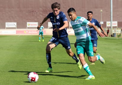 Los Guerreros de la categoría Sub-20, comandados por el estratega Omar Tapia, sumaron una nueva victoria este domingo en las instalaciones del Territorio Santos Modelo ante el Atlético de San Luis. (ARCHIVO)