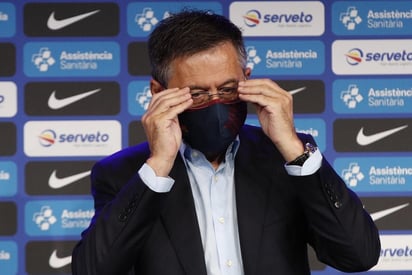 a Josep Maria Bartomeu sentenció que no ha pensado en dimitir su puesto de presidente del Barcelona, 'ni cuando Messi se quería ir ni ahora' en la rueda de prensa posterior a la reunión de la junta directiva de este lunes. (ARCHIVO)