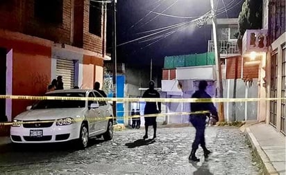 Con extrema violencia fue asesinada una familia, dentro de su domicilio, en el centro de este municipio. (ESPECIAL)