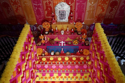 Te compartimos los elementos que son esenciales para montar un altar de muertos. (ARCHIVO)
