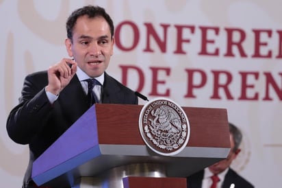 Juan Manuel Carreras, presidente de la Conferencia Nacional de Gobernadores (Conago), convocó este jueves a todos los mandatarios estatales, incluidos los que forman parte de la Alianza Federalista, para tener una reunión la próxima semana con el encargado de la Secretaría de Hacienda y Crédito Público (SHCP), Arturo Herrera, y establecer una ruta de trabajo para revisar el pacto fiscal. (ARCHIVO)