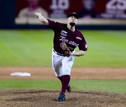 Aldo Montes está invicto con los campeones Tomateros de Culiacán, que marchan en cuarto lugar. (ESPECIAL)