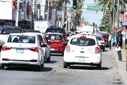 Los usuarios no podrán moverse en taxi a partir del sábado a las 3 de la tarde hasta las 5 de la mañana del lunes.