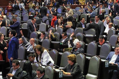 El pleno de la Cámara de Diputados también se allanó de las modificaciones que hiciera el Senado de la Miscelánea Fiscal del 2021 y fue enviado este dictamen al Poder Ejecutivo sin la posibilidad de que el Servicio de Administración Tributaria (SAT) pudiera tomar fotos y video en los domicilios de los contribuyentes. (ARCHIVO)