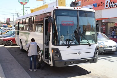 Desde hace unos días se revisa que los transportistas de San Pedro disminuyan el número de pasajeros y sigan las medidas. (EL SIGLO DE TORREÓN) 