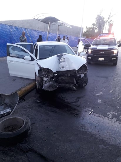 El automóvil siniestrado es un Peugeot 301, modelo 2014, color blanco, el cual portaba placas de circulación del estado de Coahuila.
(EL SIGLO DE TORREÓN)