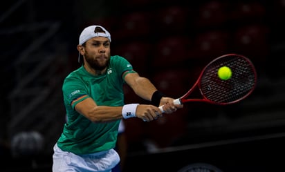 El torneo de Sofía se quedó sin dos de sus favoritos, el canadiense Denis Shapovalov, primero, y el alemán Jan Lennard Struff, cuarto, eliminados por el moldavo Radu Albot y el canadiense Vasek Pospisil, respectivamente. (ARCHIVO)