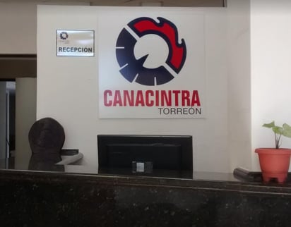 Alejandra Hurtado, directora de la Cámara Nacional de la Industria de la Transformación (Canacintra) en Torreón, informó que la especialización en la capacitación ha sido, en los últimos eventos, en temas de seguridad, en el marco de la pandemia por COVID-19, y este año se unieron con otras delegaciones para la elaboración de este congreso.
(ARCHIVO)