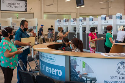 Aún con las dificultades económicas y la caída en la recaudación a causa de la pandemia de COVID-19, el Ayuntamiento implementó mecanismos financieros que tienen asegurado el pago de las prestaciones de fin de año a sus trabajadores. (EL SIGLO DE TOREÓN)