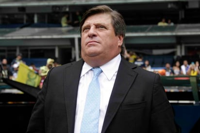 Miguel Herrera, técnico del América, no le disgusta que su nombre está en la lista de posibles aspirantes de dirigir a la selección de Colombia. (ARCHIVO)