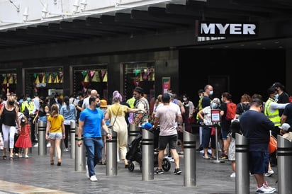 La economía de Australia creció un 3,3 % durante el tercer trimestre del año -entre julio y septiembre- y espera seguir la senda positiva en el cuarto, tras registrar pérdidas en los primeros seis meses de 2020 azotada por la pandemia de la COVID-19. (ARCHIVO)