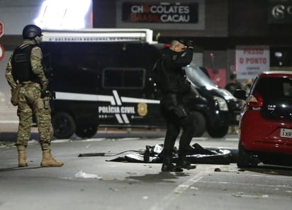 Dos asaltos bancarios cinematográficos ocurridos en menos de 24 horas en el sur y norte de Brasil encendieron las alarmas del país, donde expertos equiparan la estrategia de los ataques con el 'terrorismo urbano' que años atrás sembró el miedo en países como México, Colombia, Francia o India. (ARCHIVO) 