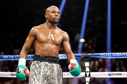 El excampeón invicto estadounidense Floyd Mayweather Jr. anunció este domingo a través de su cuenta personal de Instagram que dejará su retiro para volver a los cuadriláteros. (ESPECIAL)
