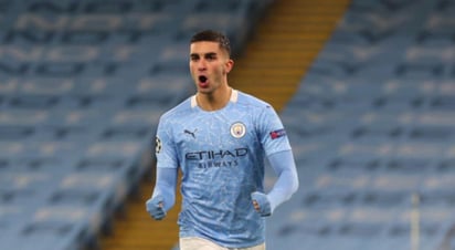 El joven español Ferrán Torres cerró con un tanto la impecable fase de grupos del Manchester City, en la que ha marcado cuatro goles, y contribuyó al triunfo a su equipo ante el Olympique de Marsella (3-0).(ESPECIAL)