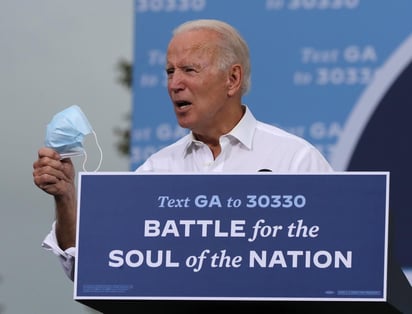 Los organizadores de la toma posesión del presidente electo Joe Biden y de la vicepresidenta electa Kamala Harris tienen ante sí una tarea poco envidiable: orquestar un evento respetuoso de su solemnidad histórica pero que a la vez cumpla con las normas de higiene indispensables para proteger a los asistentes en esta pandemia del coronavirus. (ARCHIVO) 
