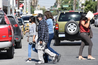 La Secretaría de Salud de Durango reportó este miércoles en su informe diario de COVID-19, un total de 24,561  casos confirmados de SARS-CoV2 y  1,512  defunciones en lo que va de la pandemia. Además, se reportan  1,927 casos sospechosos y 16,477 recuperados. (ESPECIAL)