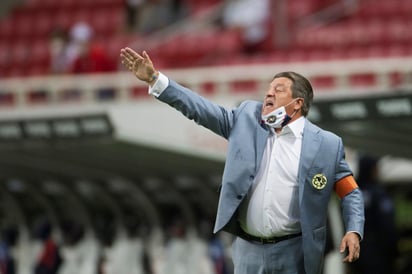 Para Miguel Herrera, ahora exentrenador del Club América, sus acciones fuera de la cancha, esas fuertes emociones que lo orillaron a su salida de Coapa, fue un 'pretexto' que tomó la directiva. (AGENCIAS) 