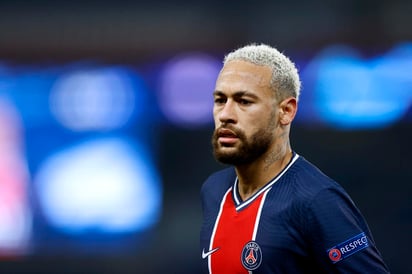 El brasileño Neymar abandonó este miércoles su mansión en el litoral de Río de Janeiro y viajó a otro balneario, al tiempo que su asesoría negó que el delantero del París Saint Germain (PSG) francés esté organizando una polémica y multitudinaria fiesta de año nuevo pese a la pandemia de la COVID-19. (ESPECIAL)
