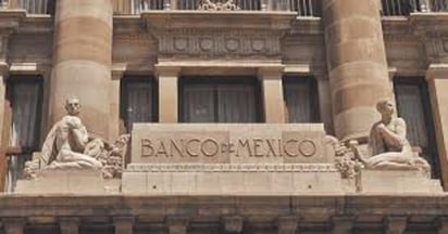 Las reservas internacionales del Banco de México (Banxico) crecieron 8.18 % en 2020 hasta sumar 195,667 millones de dólares pese a la crisis de la COVID-19, informó este martes el banco central. (ARCHIVO) 

 