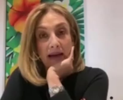 La presidenta honoraria del DIF Torreón, Astrid Casale de Zermeño, a través de un video que circula en redes se muestra promoviendo el uso del dióxido de cloro o clorito de sodio (CDS) contra el coronavirus SARS-CoV-2, causante de la enfermedad COVID-19. (EL SIGLO DE TORREÓN)