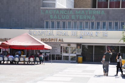 Hay 184 pacientes confirmados y con sospecha de COVID-19 hospitalizados en Torreón, lo que significa una ocupación del 34.98%. (ARCHIVO)