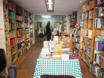 Amor al libro. Acostumbrados a vivir en crisis, estos expendios de lecturas enfrentan los golpes de la actualidad.