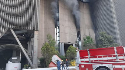 El sistema informó que debido al incendio las líneas 1, 2, 3, 4, 5 y 6 se encuentran momentáneamente fuera de servicio. (ESPECIAL)