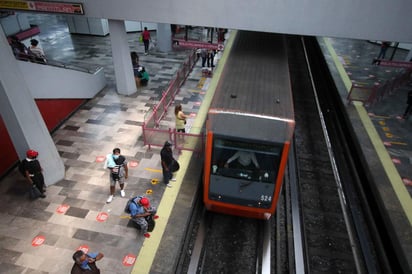 Este domingo continuará el servicio provisional RTP que se otorga de manera gratuita en seis líneas del Metro afectadas por el incendio en la Subestación Eléctrica Buen Tono. (ARCHIVO)