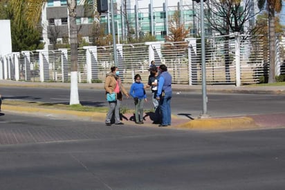 Piden no dar dinero a los menores en situación de calle. (EL SIGLO DE TORREÓN) 