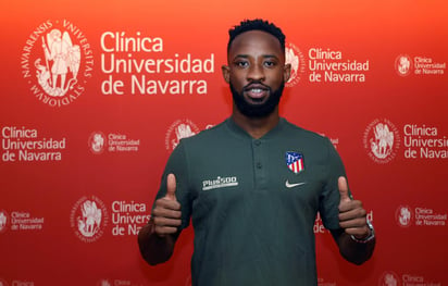  El Atlético de Madrid reforzó su delantera al concretar el miércoles la adquisición de Moussa Dembélé mediante un préstamo con el club francés Lyon hasta el final de la temporada. (AGENCIAS)
