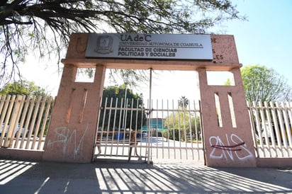 La Facultad de Ciencias Políticas y Sociales ocupó el edificio en el Revolución por más de 48 años. (FERNANDO COMPEÁN)