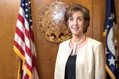 La diplomática estadounidense Roberta Jacobson será la encargada de gestionar la relación fronteriza con México por parte de la Administración del futuro presidente Joe Biden, confirmó este lunes su principal asesor para América Latina, Juan Sebastián González. (ARCHIVO)