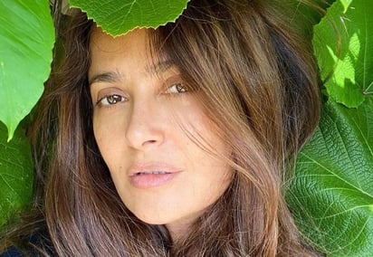 La actriz volvió a causar sensación en redes sociales (@SALMAHAYEK) 