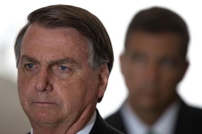 El presidente brasileño, Jair Bolsonaro, dirigió este miércoles un mensaje al Parlamento, en el cual volvió a comprometerse con la vacunación de la población contra la COVID-19 y pidió ayuda de los legisladores para avanzar en la agenda económica.