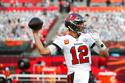 El mariscal de campo Tom Brady se consagró este domingo como el mejor de todos los tiempos al liderar a los Tampa Bay Buccaneers al triunfo de 31-9 frente a los Kansas City Chiefs y proclamarse campeones del Super Bowl LV. (AP)