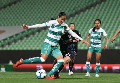 Santos Laguna femenil sufrió su cuarta derrota del torneo, al caer 2-1 ante Querétaro. (JESÚS GALINDO)