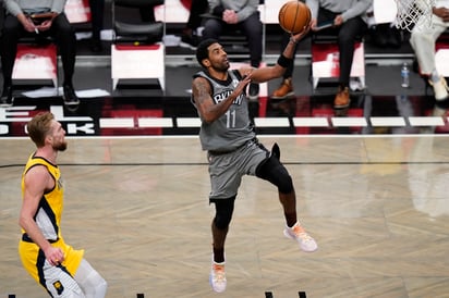 Kyrie Irving anotó 35 puntos y repartió ocho asistencias, en la victoria de los Nets 104-94 sobre los Pacers de Indiana. (AP)