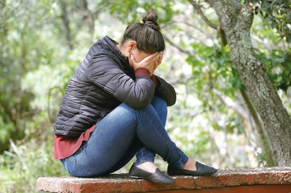 De acuerdo a la OMS, por cada suicidio pueden existir 20 personas que lo han intentado.