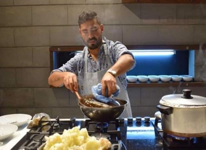 Octavio Ortega un mexicano que desde la cocina, se gana la vida fuera del país. Desde hace tres años radica en Colombia con la intención de darle a la gente local y a sus compatriotas, los sabores de chilangolandia, con ingredientes y recetas que a ojo cerrado, uno podría jurar que está comiendo un taco en territorio azteca. (Especial) 