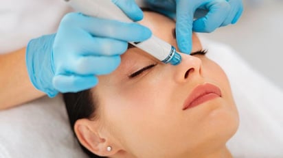 Star Clinic Spa en Torreón se ha posicionado entre los referentes en el cuidado de la belleza corporal y facial y para este 2021, incorpora el tratamiento Hydrafacial, inventado en 1997 en el sur de California por The HydraFacial Company, un fabricante líder de dispositivos estéticos.