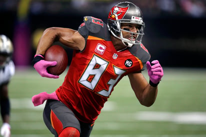 Vincent Jackson, receptor que jugó 12 temporadas en la NFL, fue encontrado muerto en un hotel de Florida. (ARCHIVO)