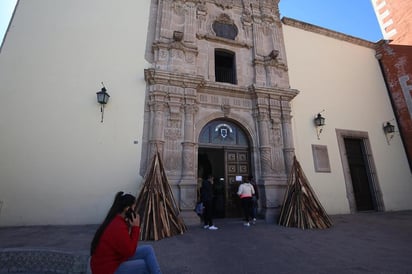 Como lo marcan las nuevas disposiciones de la Ley Federal del Trabajo, la rectoría entregó la propuesta final para ambos sindicatos, la cual ya fue votada. (EL SIGLO DE TORREÓN) 